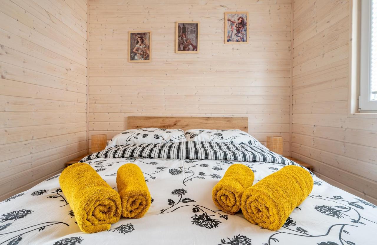 Hulaj Dusza Holiday home Bobolin